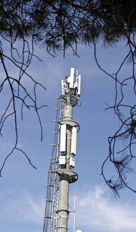 El Ayuntamiento de Martorelles hace desconectar una antena de telefonía móvil